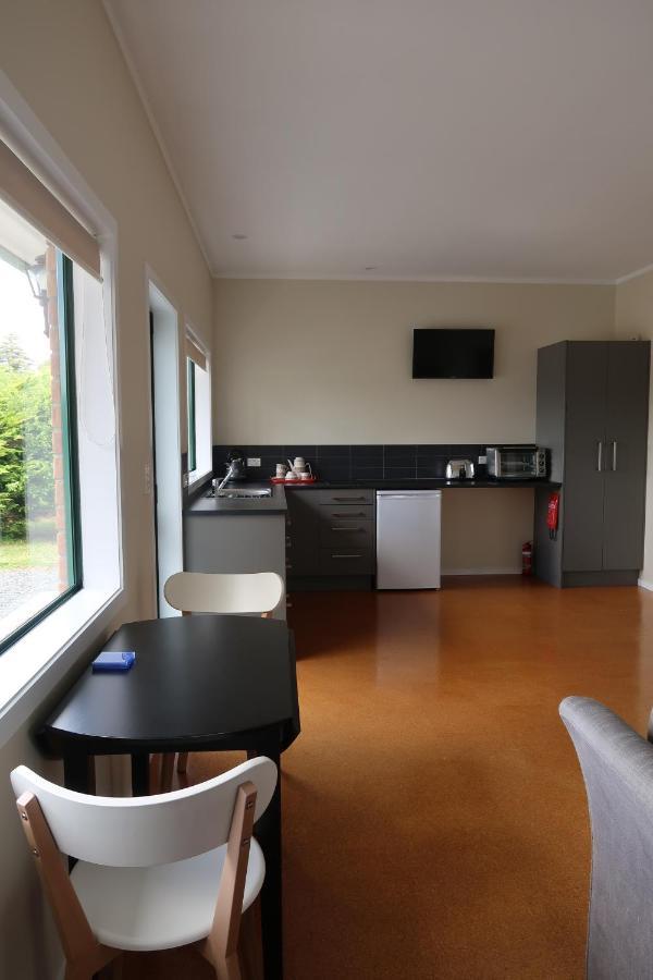 Ferienwohnung Cosy Nights - Modern, Self-Contained With Parking Kerikeri Exterior foto